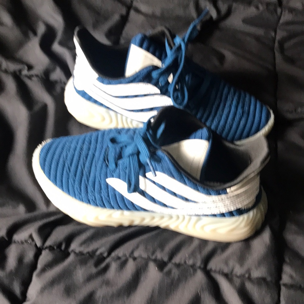 Comfy blue and white adida shoes